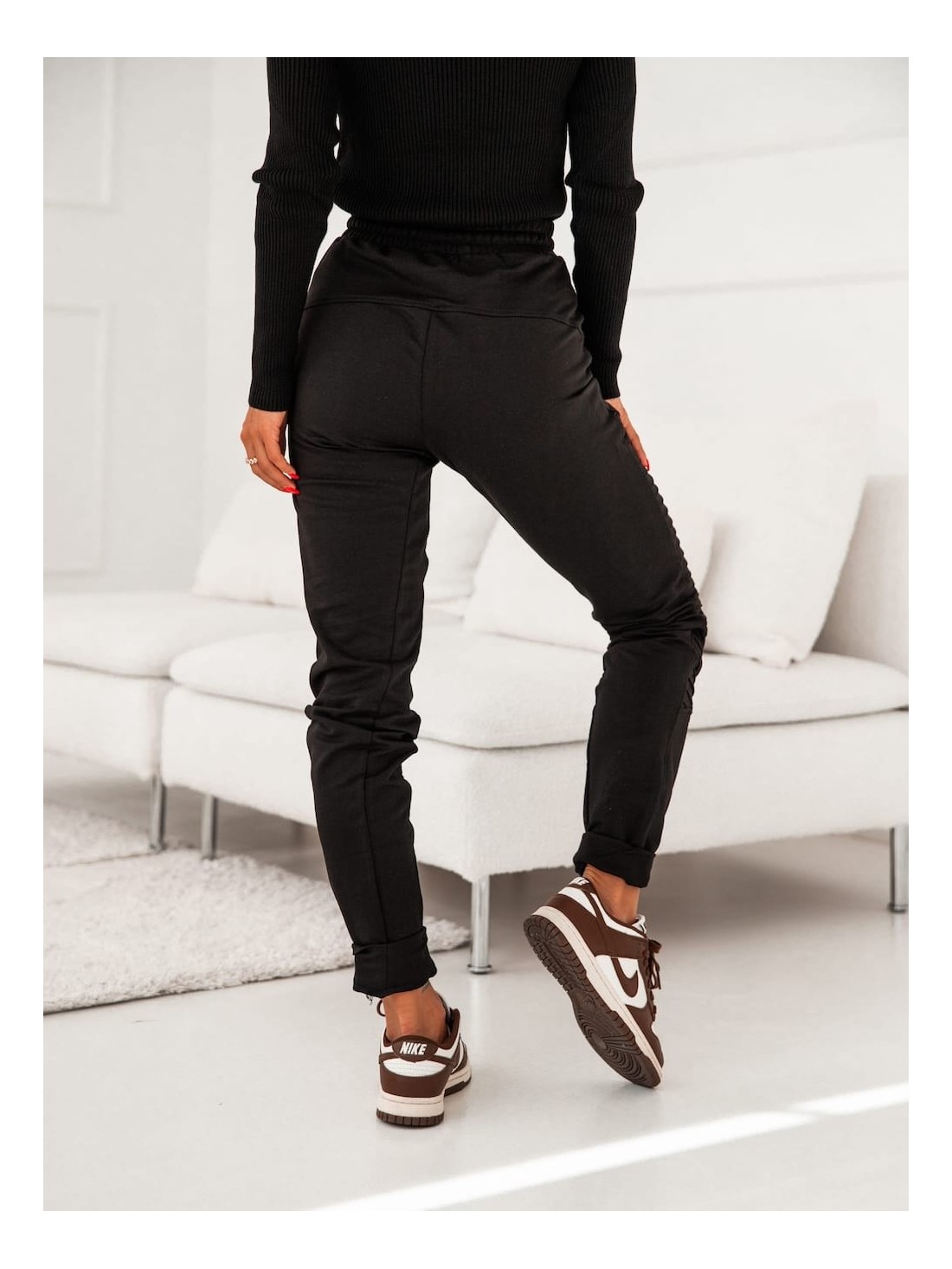 Women\'s sweatpants with stitching, black FI732 - Online store - Boutique